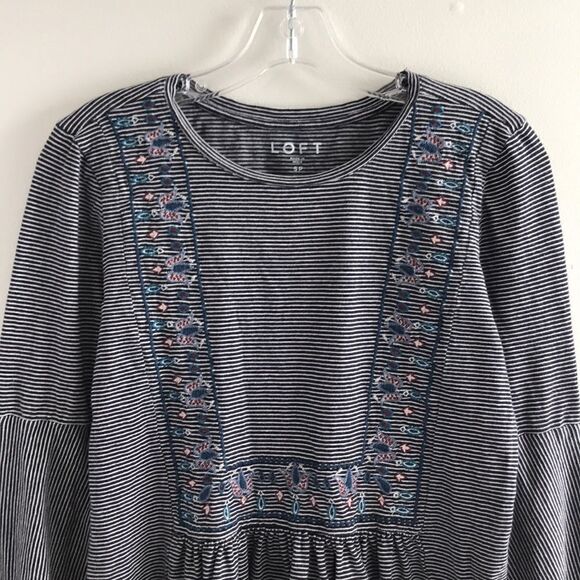 LOFT embroidered peasant blouse - Picture 4 of 13